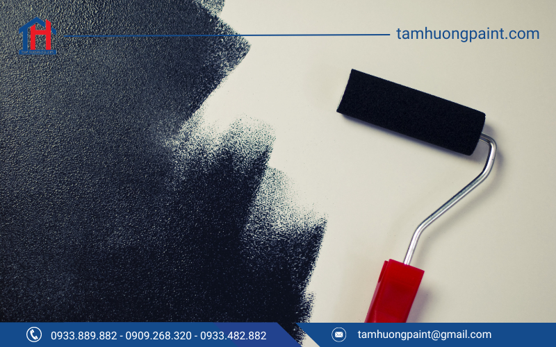 Đặc điểm nổi bật của sơn hồ cá Koi màu đen