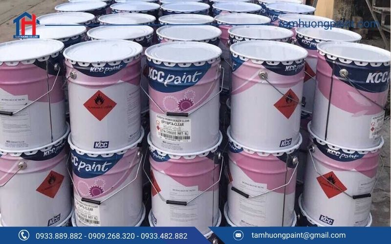 Sơn chống thấm KCC giúp bảo vệ bề mặt công trình khỏi tác động của môi trường
